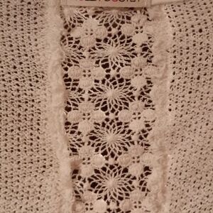 Lightweight sweater